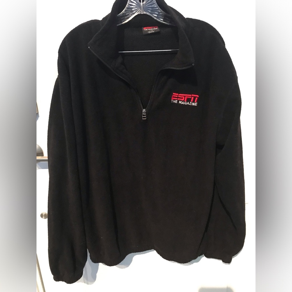 ESPN 1/4 Sweatshirt. XL